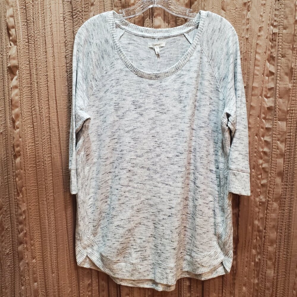 Maurices White Grey Top Women's Large NWT
